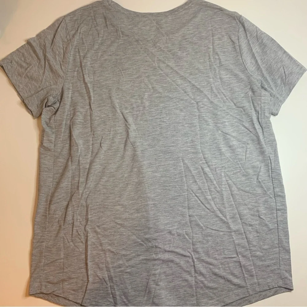 Isabel Maternity by Ingrid & Isabel Heather Gray Top - Picture 4 of 4